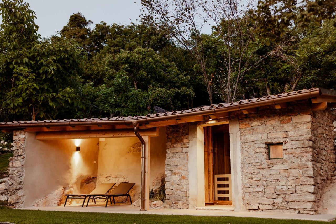 Favai Hills Your Secret Hideaway 布雷佐内加尔达 外观 照片